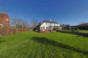 Holymoor Road Holymoorside